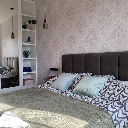 Stylowy Apartament Przy Manufakturze W Samym Centrum Lodzi Bagian luar foto